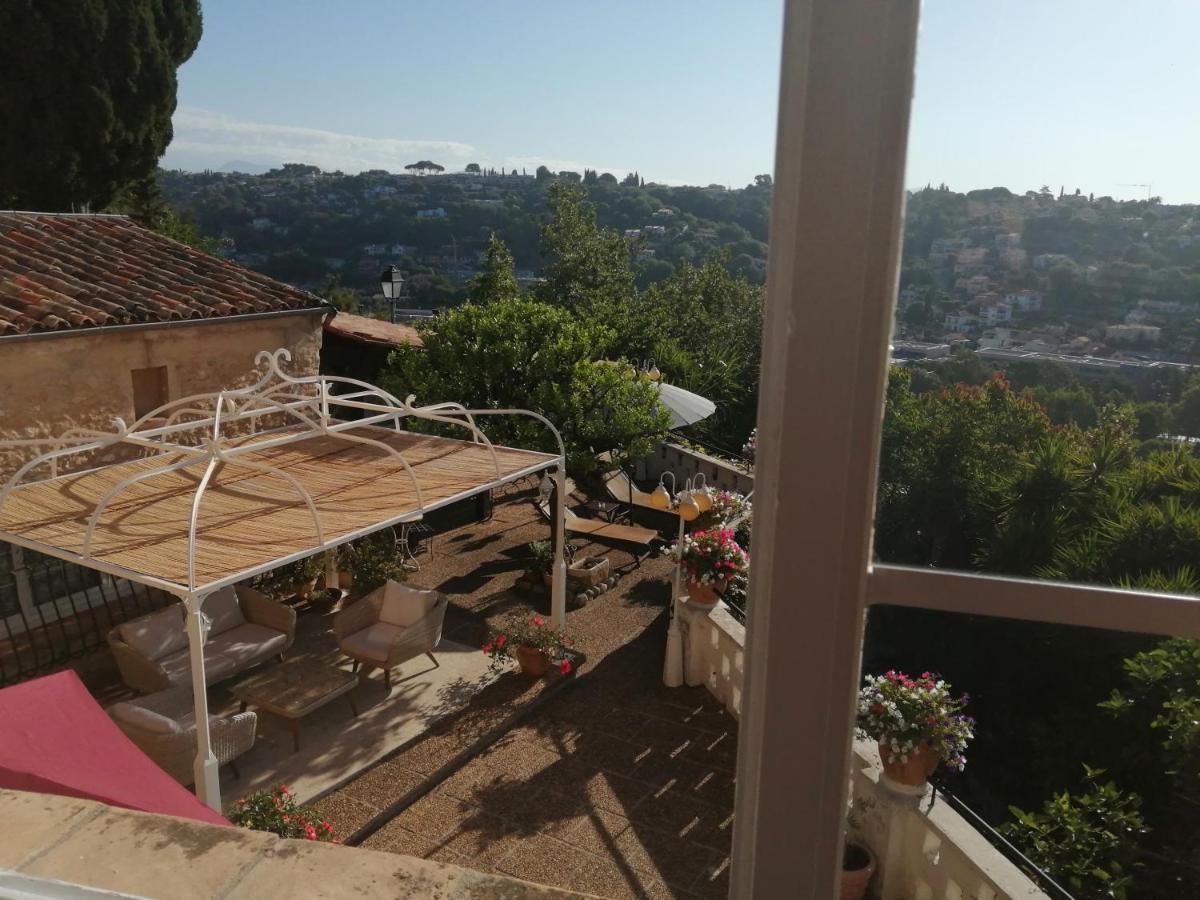 D'hotes Les Terrasses Du Soleil Bed & Breakfast 2*