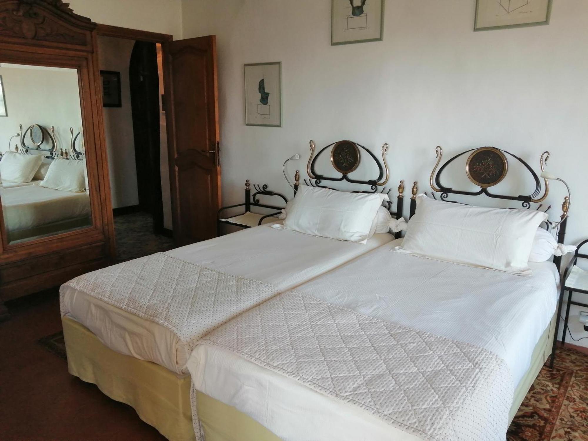 D'hotes Les Terrasses Du Soleil Bed & Breakfast 2*