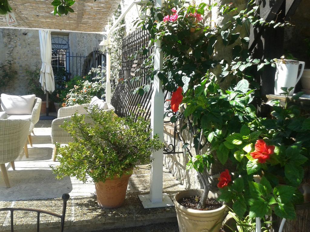 Bed & Breakfast D'hotes Les Terrasses Du Soleil